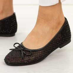 Czarne baleriny damskie Vinceza 62270. Czarne baleriny VINCEZA, bez wzorów, z okrągłym noskiem, bez obcasa, na płaskiej podeszwie. Za 149.00 zł.