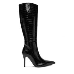 Kozaki DeeZee. Czarne kozaki DeeZee, bez obcasa, na szpilce, bez zapięcia. Za 259.99 zł.