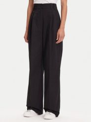 Marc O'Polo Spodnie materiałowe 506 0341 10105 Czarny Loose Fit. Czarne spodnie materiałowe Marc O'Polo, bez wzorów, z bawełny. Za 609.99 zł.