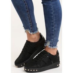 Czarne Buty Sportowe Capricorn. Obuwie sportowe Born2be. Za 49.99 zł.