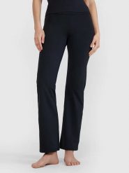 4F Legginsy funkcyjne w kolorze czarnym rozmiar: XS. Czarne legginsy sportowe 4f, xs, bez wzorów, z materiału, na fitness i siłownię. Za 61.60 zł.