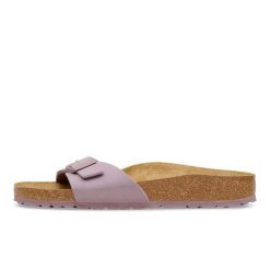 Kapcie Birkenstock Madrid Birkibuc Damskie. Fioletowe obuwie domowe Birkenstock, bez wzorów, z materiału, bez zapięcia. Za 506.25 zł.