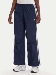 Adidas Spodnie dresowe 3-Stripes JD3127 Granatowy Loose Fit. Niebieskie spodnie dresowe Adidas, m, bez wzorów, z dresówki. Za 279.99 zł.