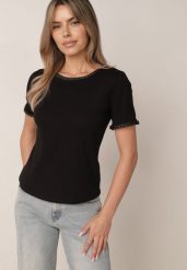 Czarny Minimalistyczny T-shirt z Bawełny Zdobiony Warkoczowymi Lamówkami Thessele. Czarne t-shirty Born2be, m, z aplikacjami, z bawełny, bez kołnierzyka, bez ramiączek. Za 49.99 zł.