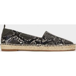 Parfois - Espadryle. Czarne espadryle Parfois, bez wzorów, z gumy, bez obcasa, bez zapięcia. Za 89.90 zł.