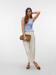 Vero Moda Top w kolorze błękitnym rozmiar: L. Niebieskie topy Vero Moda, l, bez wzorów, bez kołnierzyka, bez ramiączek. Za 98.95 zł.