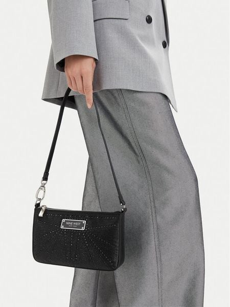 Nine West Torebka CEO-LUXE SERENITY-LA374-4773 Czarny. Czarne torebki klasyczne Nine West, bez wzorów, ze skóry, bez dodatków. Za 169.99 zł.