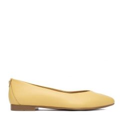 Baleriny Lasocki. Żółte baleriny Lasocki, bez wzorów, bez obcasa. Za 149.99 zł.