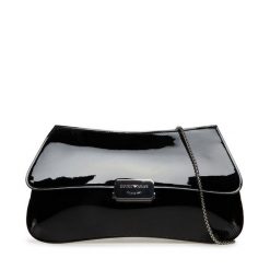 Torebka Emporio Armani. Czarne torebki klasyczne Emporio Armani, bez wzorów, bez dodatków. Za 1,359.00 zł.