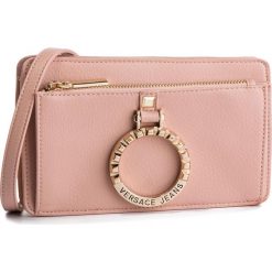 Torebka VERSACE JEANS - E1VTBBA3 70880400. Czerwone listonoszki Versace Jeans, bez wzorów, z jeansu, bez dodatków. W wyprzedaży za 309.00 zł.