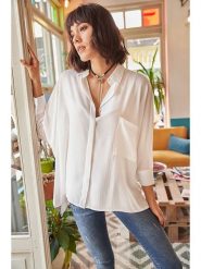 Olalook Bluzka w kolorze białym rozmiar: S/M. Białe bluzki Olalook, m, bez wzorów, bez kołnierzyka, bez ramiączek. Za 87.61 zł.