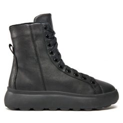 Botki Geox. Czarne botki Geox, bez wzorów, bez obcasa, na płaskiej podeszwie, bez zapięcia. Za 749.99 zł.