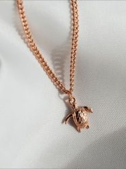 Paul Hewitt Naszyjnik z zawieszką - dł. 45 cm rozmiar: onesize. Czerwone naszyjniki Paul Hewitt, ze stali. Za 160.96 zł.