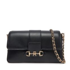 Torebka Tommy Hilfiger. Czarne torebki klasyczne TOMMY HILFIGER, bez wzorów, bez dodatków. Za 429.99 zł.