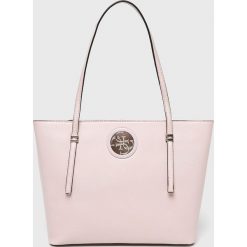 Guess Jeans - Torebka. Brązowe shopper Guess Jeans, z aplikacjami, z bawełny, casualowe, na ramię, duże, bez dodatków. Za 599.90 zł.