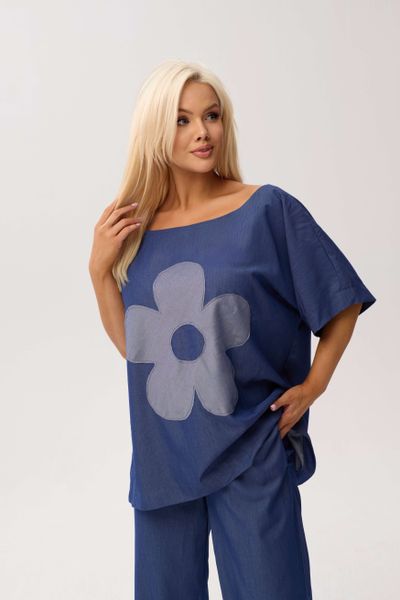 Oversize denimowa bluzka Leo z aplikacją OVERSIZE PLUS SIZE XXL. Bluzki Moda Size Plus Iwanek, l, z aplikacjami, z jeansu, eleganckie, bez kołnierzyka, plus size, bez ramiączek. W wyprzedaży za 149.90 zł.