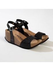 BACKSUN Sandały w kolorze czarnym na koturnie rozmiar: 37. Czarne sandały Backsun, bez wzorów, z materiału, z otwartym noskiem, bez obcasa, na koturnie, bez zapięcia. Za 173.99 zł.