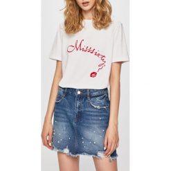 Miss Sixty - Spódnica. Niebieskie spódnice Miss Sixty, na co dzień, m, z aplikacjami, z bawełny, mini, dopasowane. W wyprzedaży za 299.90 zł.