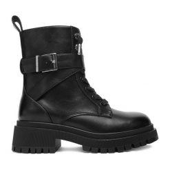 Trzewiki Nine West. Czarne botki Nine West, bez wzorów, bez obcasa, na płaskiej podeszwie, bez zapięcia. Za 279.99 zł.