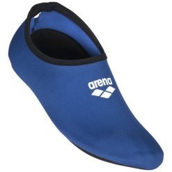 Skarpety Buty Do Wody Arena Pool Grip Socks Junior. Niebieskie skarpety Arena, bez wzorów. Za 68.99 zł.