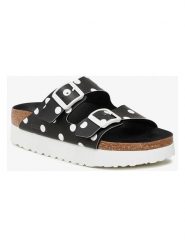 Birkenstock Klapki "Arizona" w kolorze czarno-białym rozmiar: 41. Białe klapki Birkenstock, bez wzorów, z otwartym noskiem, bez obcasa. Za 324.95 zł.