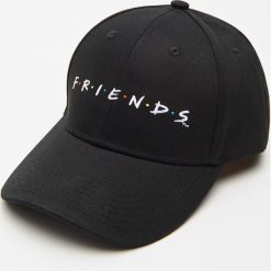 Czapka z daszkiem Friends - Czarny. Czarne czapki House, bez wzorów. Za 35.99 zł.