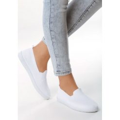 Białe Tenisówki Lots. Obuwie sportowe Born2be. Za 49.99 zł.