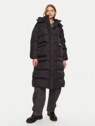 Levi's® Płaszcz zimowy Western Bubble A8529-0000 Czarny Regular Fit. Czarne płaszcze na zimę, m, bez wzorów, z syntetyku, bez kaptura. Za 1,299.00 zł.