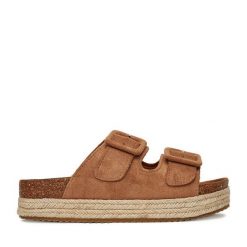 Espadryle DeeZee. Brązowe espadryle DeeZee, bez wzorów, bez obcasa, bez zapięcia. Za 83.99 zł.