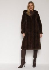 Brązowy Płaszcz Futerko w Pionowy Wzór z Kapturem Cahroris. Brązowe płaszcze Born2be, l, bez wzorów, z dzianiny, z kapturem. Za 299.99 zł.