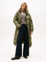 Tommy Hilfiger płaszcz puchowy Kobiety Sztuczne włókno zielony, S. Zielone płaszcze TOMMY HILFIGER, na zimę, s, bez wzorów, z puchu, bez kaptura. Za 1,199.95 zł.