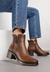 Brązowe Botki Basic na Słupkowym Obcasie Zdobione Suwakiem Fessamia. Brązowe botki Renee, z aplikacjami, z jeansu, bez obcasa, na obcasie, bez zapięcia. Za 199.99 zł.