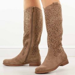 Coffee ażurowe kozaki damskie S.Barski 8023. Kozaki S.BARSKI, na jesień, z zamszu, bez obcasa, na obcasie, bez zapięcia. Za 269.00 zł.