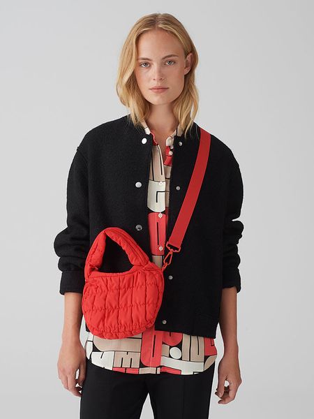 OPUS Torebka "Alindie" w kolorze czerwonym rozmiar: onesize. Czerwone torby na ramię Opus, bez wzorów, z materiału, na ramię, bez dodatków. Za 118.28 zł.