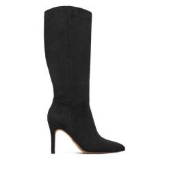Kozaki Nine West. Czarne kozaki Nine West, bez obcasa, na szpilce, bez zapięcia. Za 329.99 zł.