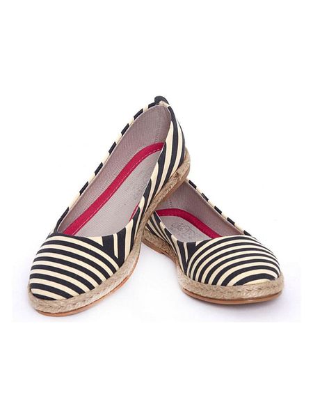 Goby Espadryle w kolorze czarno-kremowym rozmiar: 38. Brązowe espadryle Goby, bez wzorów, bez obcasa, bez zapięcia. Za 187.06 zł.
