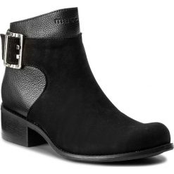 Botki MACCIONI - 544 Czarny. Czarne botki Maccioni, bez wzorów, z materiału, bez obcasa, bez zapięcia. W wyprzedaży za 269.00 zł.