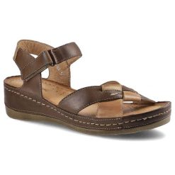 Brązowe Sandały Wasak Wygodne Damskie Buty Letnie. Brązowe sandały Wasak, bez wzorów, ze skóry, wizytowe, bez obcasa, na koturnie, bez zapięcia. Za 279.00 zł.