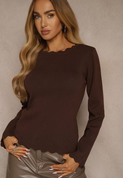 Brązowy Sweter z Wiskozą i Ozdobną Falbanką Mevidella. Brązowe swetry Renee, m, bez wzorów, z jeansu, bez ramiączek. Za 109.99 zł.