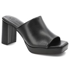 Czarne Klapki Marco Tozzi Eleganckie Buty Na Obcasie. Czarne klapki Marco Tozzi, bez wzorów, ze skóry ekologicznej, bez obcasa, na obcasie. Za 199.00 zł.