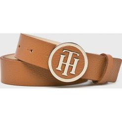 Tommy Hilfiger - Pasek. Niebieskie paski TOMMY HILFIGER, bez wzorów, ze skóry. W wyprzedaży za 179.90 zł.