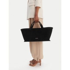 Torebka GINO ROSSI. Czarne torebki klasyczne Gino Rossi, bez wzorów, bez dodatków. Za 499.99 zł.