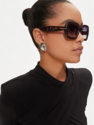 Boss Okulary przeciwsłoneczne 1732/G/S Brązowy. Brązowe okulary przeciwsłoneczne Boss, bez wzorów, z tworzywa sztucznego. Za 579.99 zł.