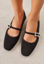 Czarne Balerinki z Imitacji Zamszu o Fasonie Mary Jane z Cyrkoniową Klamrą Ireltise. Czarne baleriny Renee, z aplikacjami, bez obcasa. Za 79.99 zł.
