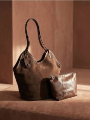 Torba shopper z imitacji zamszu z kosmetyczką - pomarańczowy. Brązowe kufry i kosmetyczki Sinsay, bez wzorów, bez dodatków. Za 45.99 zł.