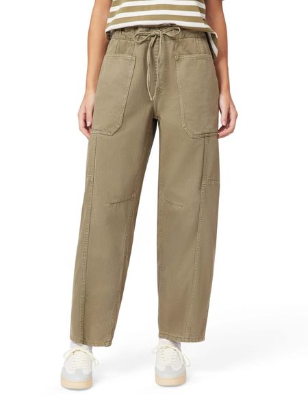 Scotch & Soda Spodnie w kolorze oliwkowym rozmiar: W30. Zielone spodnie materiałowe Scotch & Soda, bez wzorów, z materiału, z podwyższonym stanem. Za 236.05 zł.