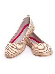 Goby Espadryle w kolorze kremowo-różowym rozmiar: 40. Brązowe espadryle Goby, bez wzorów, bez obcasa, bez zapięcia. Za 223.99 zł.
