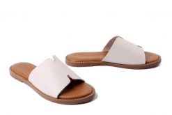 TAMARIS 1-27135-42 418 ivory, klapki damskie. Brązowe klapki Tamaris, bez wzorów, bez obcasa. Za 174.93 zł.
