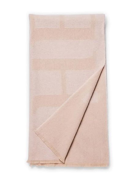 Hey Marly Wełniany szal "Signature" w kolorze jasnoróżowym - 200 x 55 cm rozmiar: onesize. Różowe szaliki Hey Marly, bez wzorów, z kaszmiru. Za 217.99 zł.