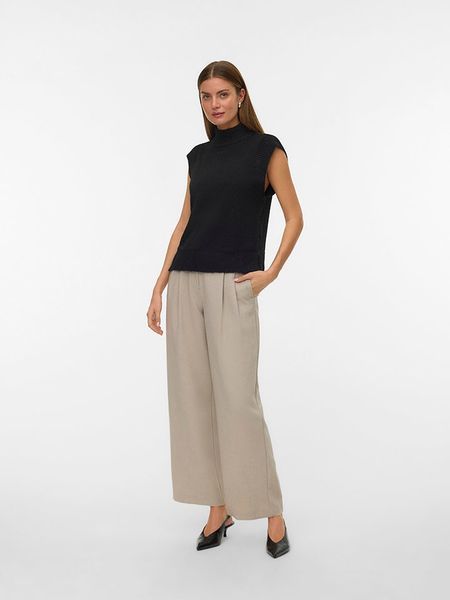 Vero Moda Sweter w kolorze czarnym rozmiar: M. Czarne swetry Vero Moda, m, bez wzorów, bez ramiączek. Za 104.95 zł.